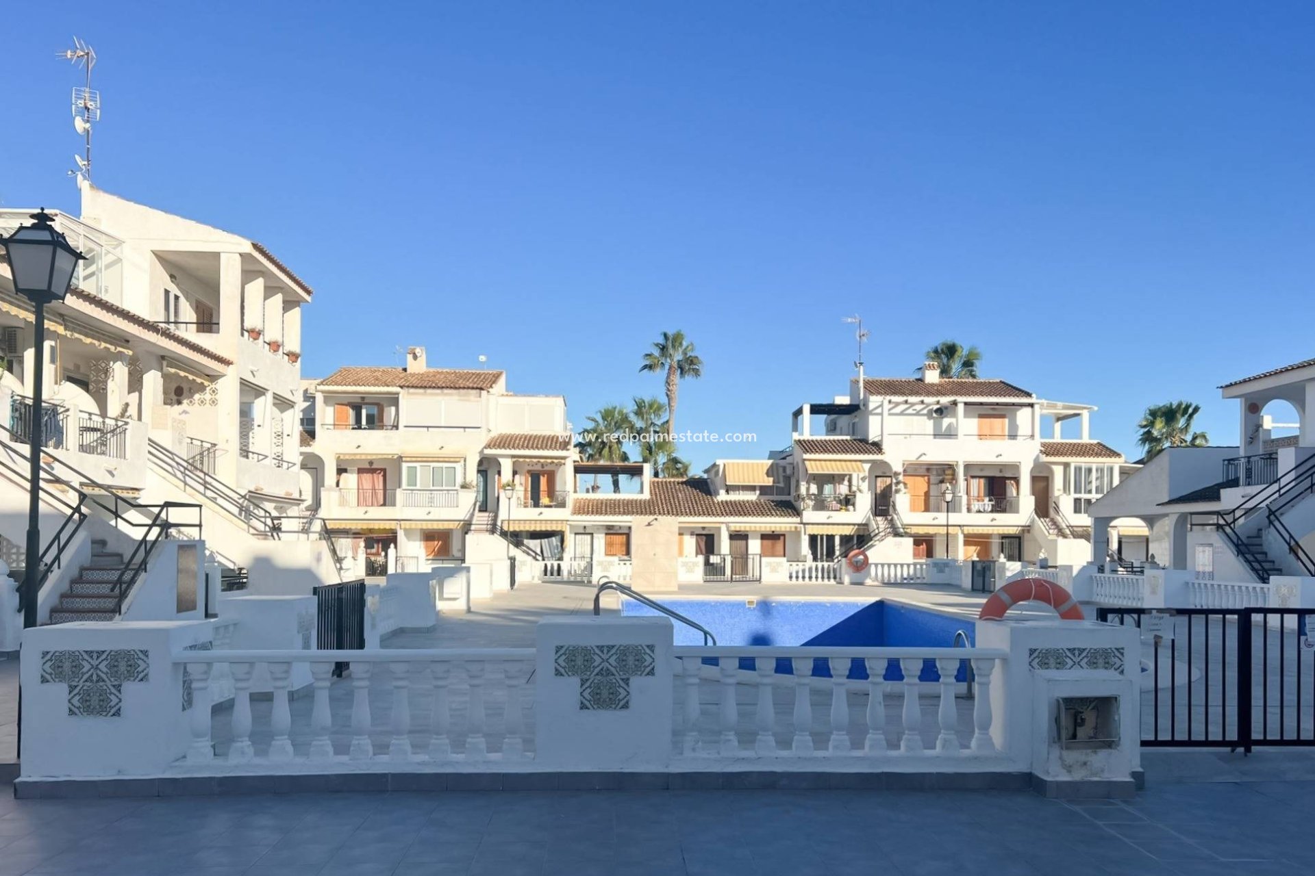 Resale - Bungalow -
Torrevieja - Rosaleda-los frutales