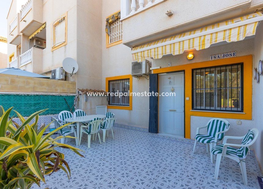 Resale - Bungalow -
Torrevieja - Torreblanca