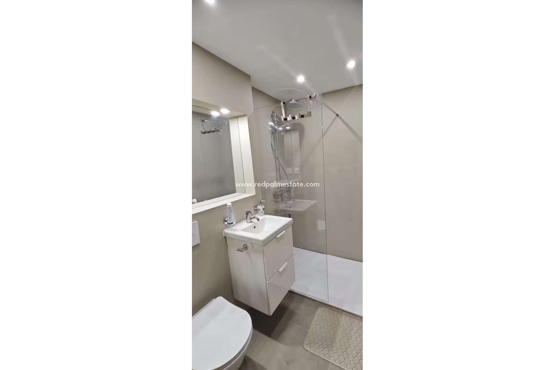 Resale - Bungalow -
Torrevieja - Torreblanca