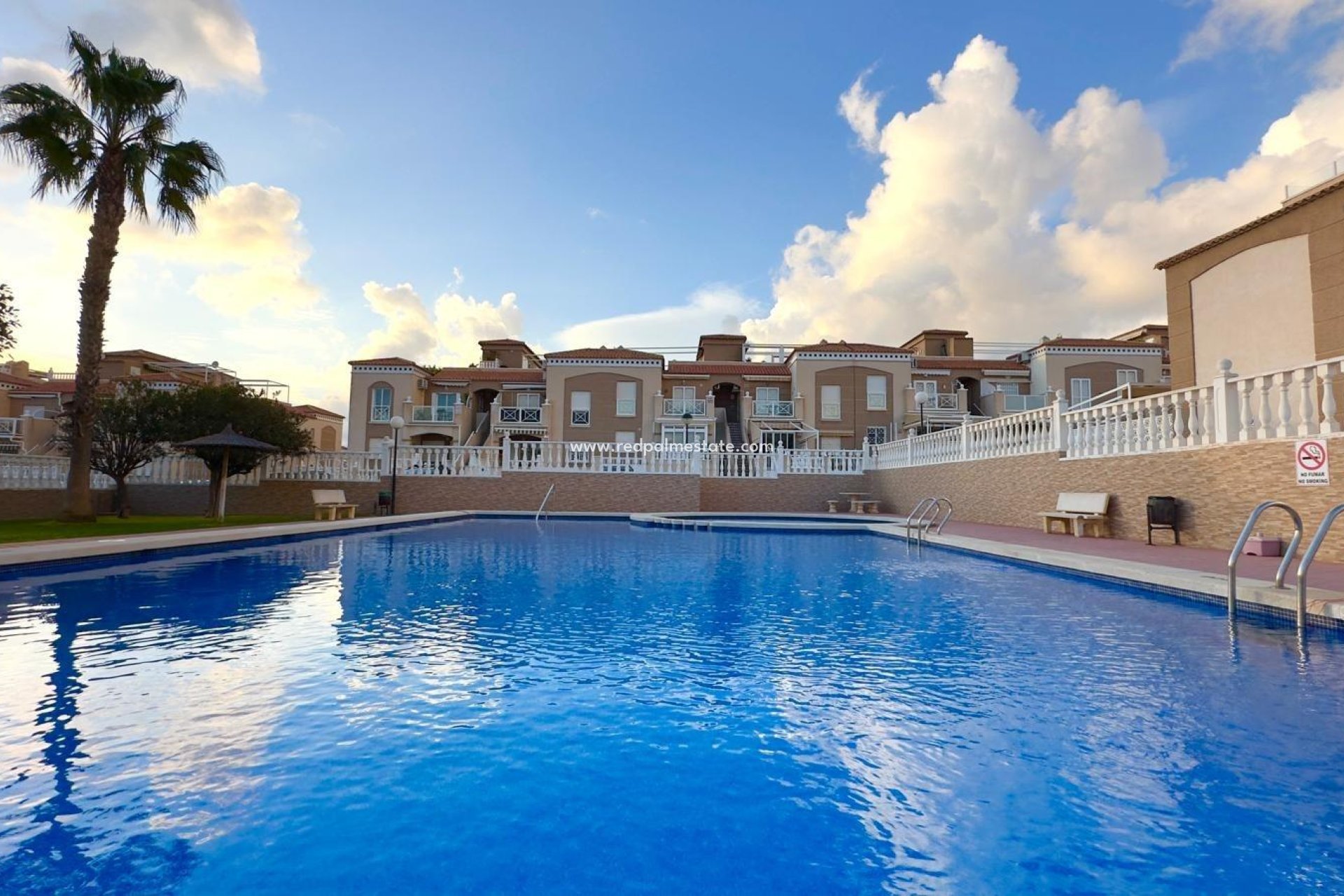 Resale - Bungalow -
Torrevieja - Torreblanca