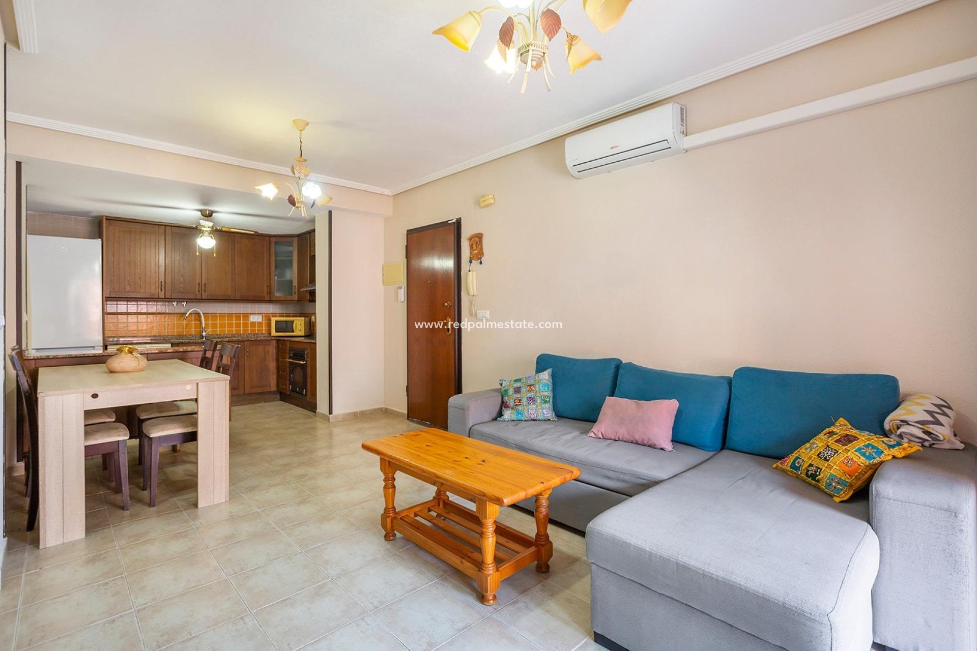 Resale - Bungalow -
Torrevieja - Torrejón