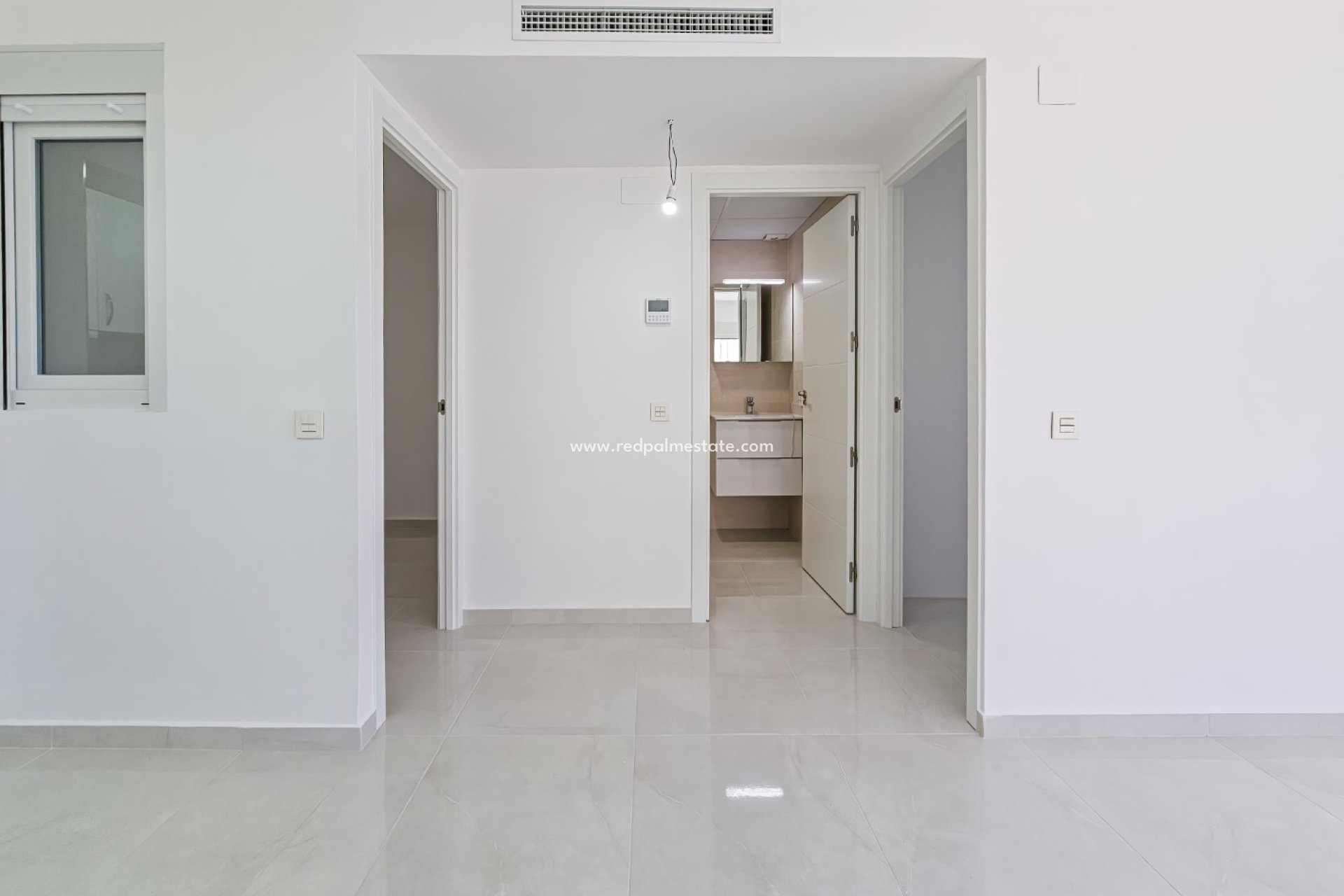 Resale - Bungalow -
Torrevieja - Torreta