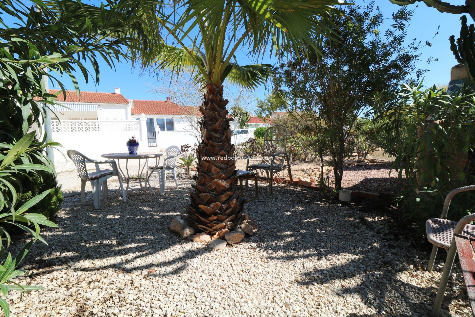 Resale - Bungalow -
Torrevieja - Torretas