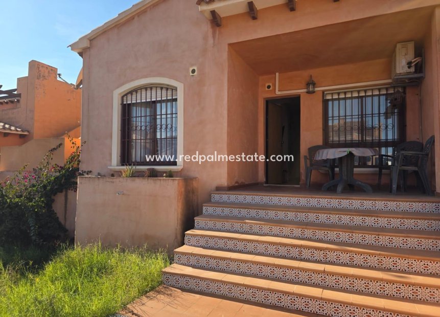Resale - Bungalow -
Torrevieja - Zona Los Frutales