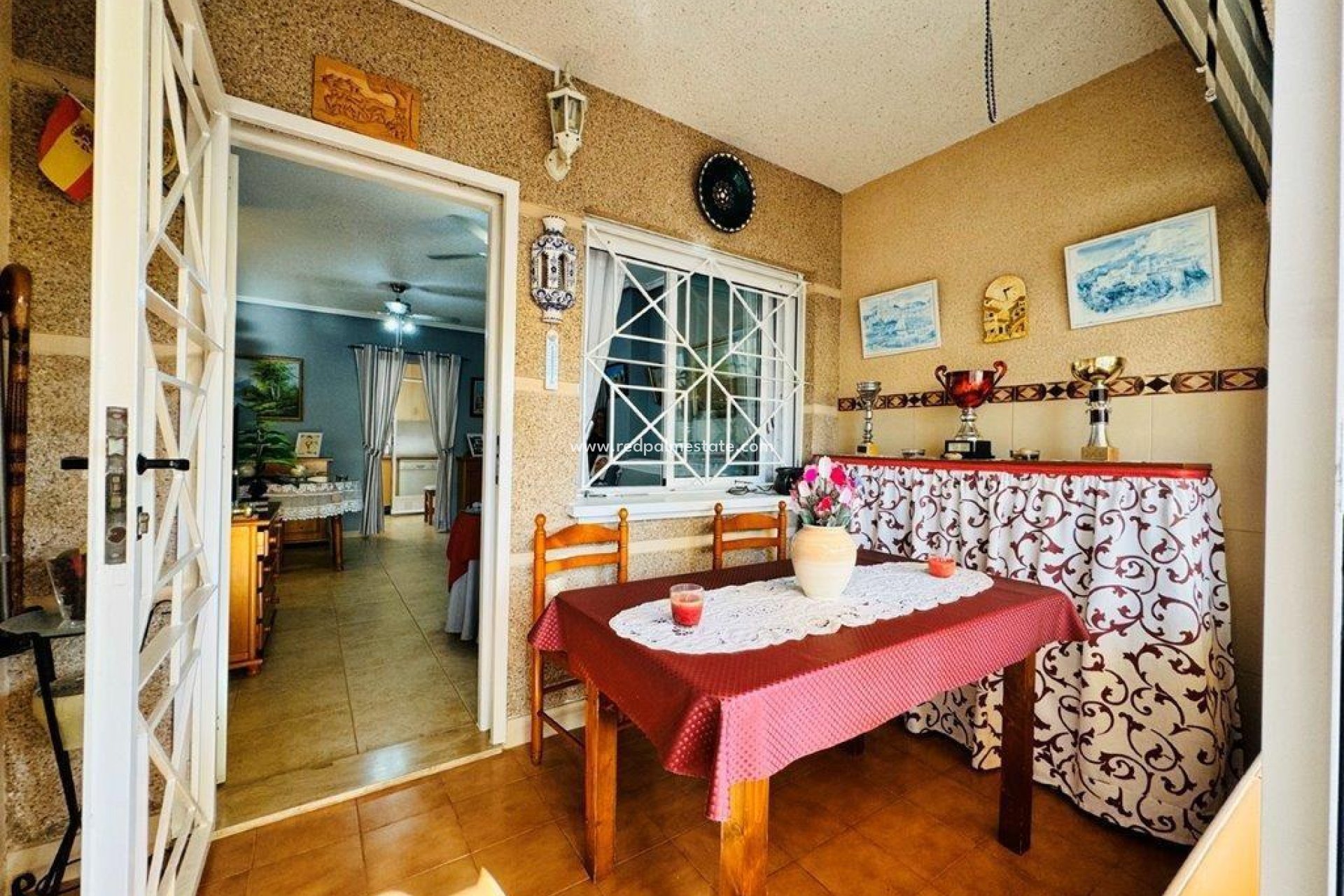 Resale - Bungalow -
Torrevieja