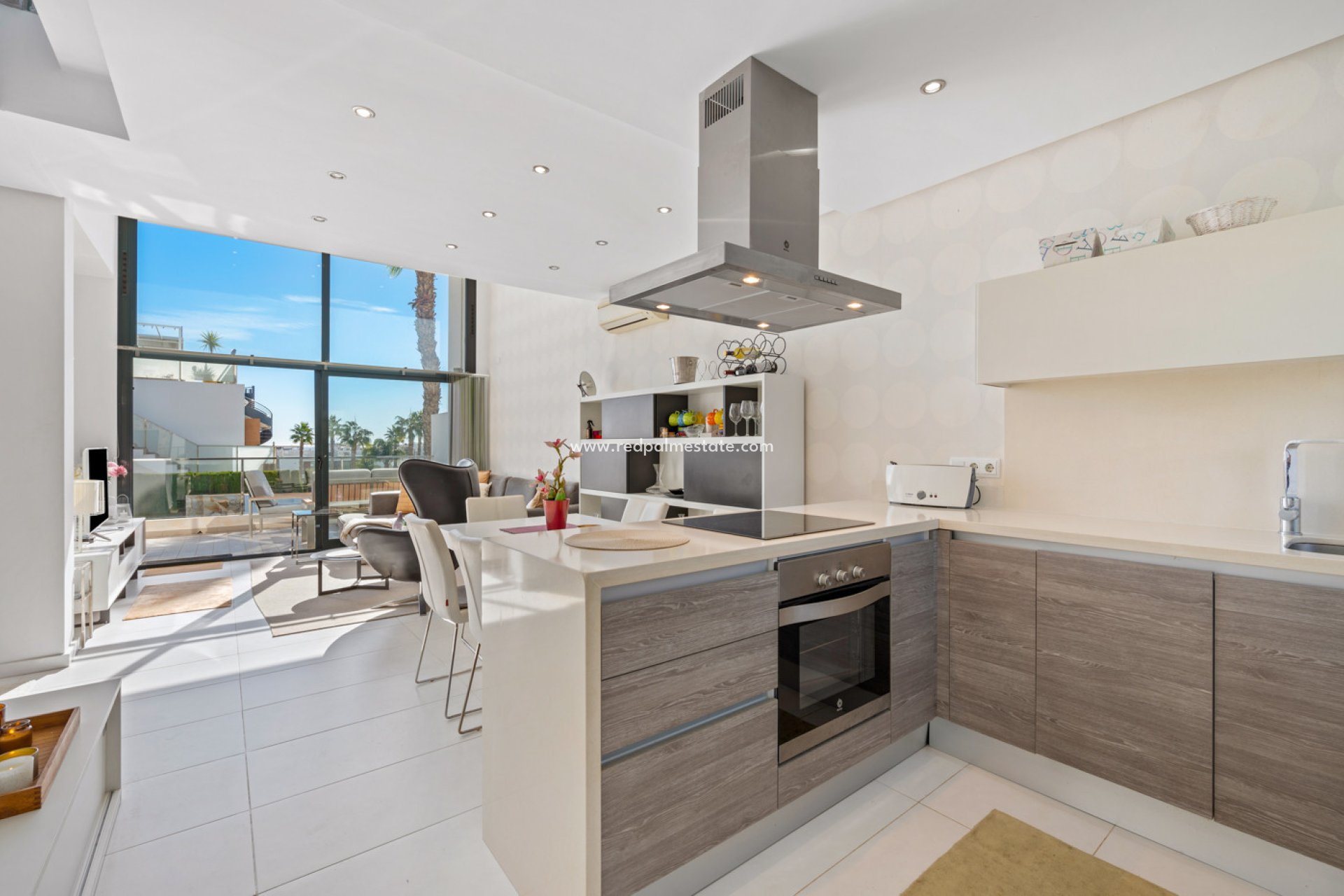 Resale - Bungalow -
Torrevieja