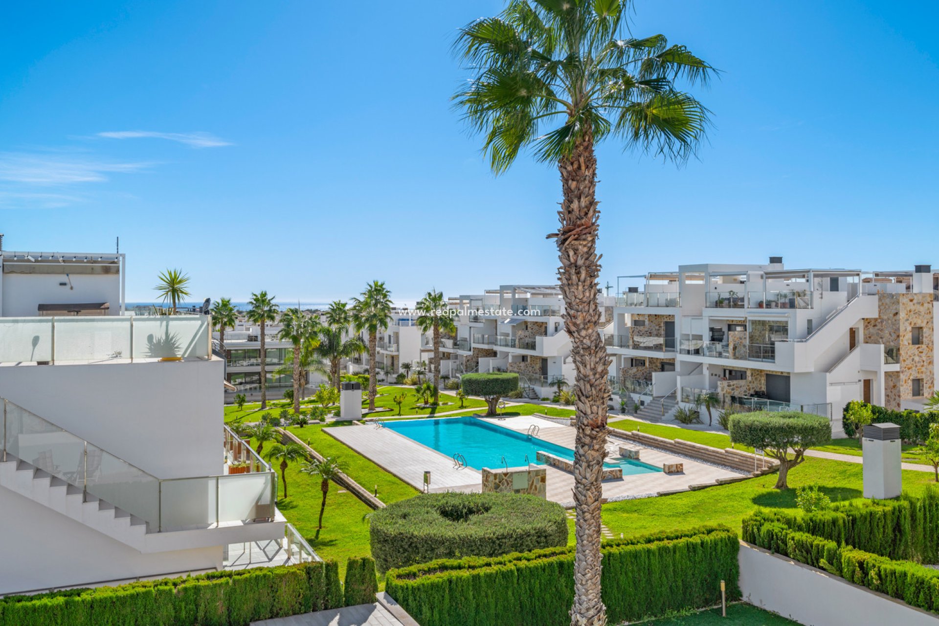 Resale - Bungalow -
Torrevieja