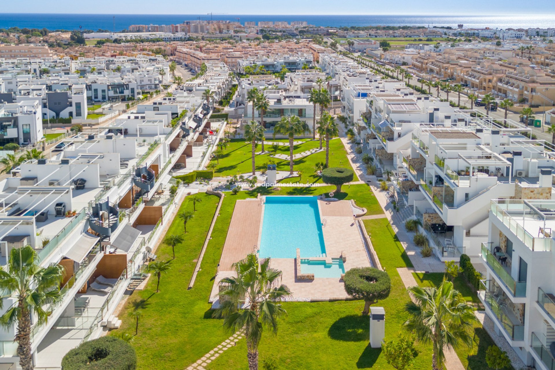 Resale - Bungalow -
Torrevieja