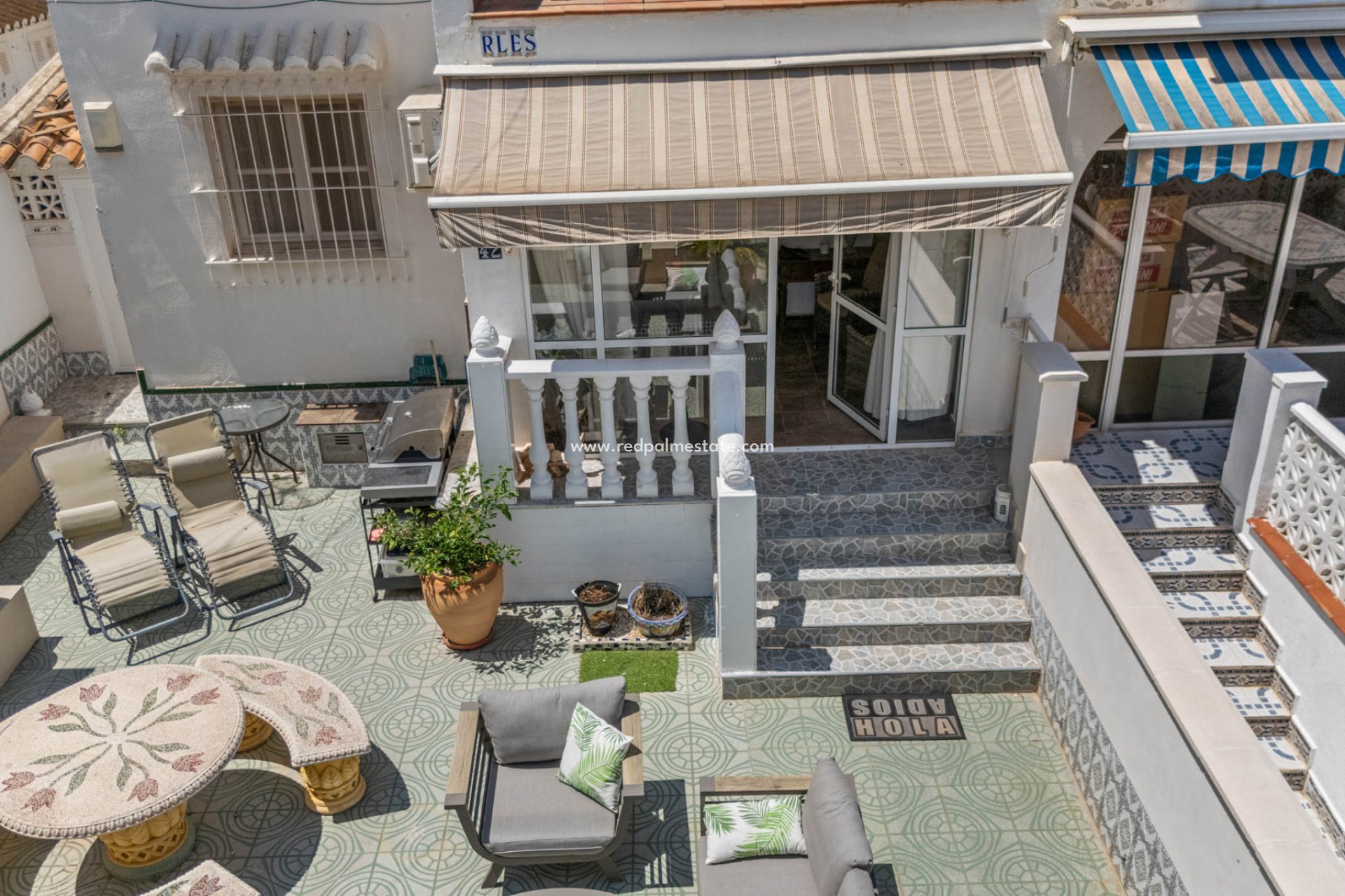 Resale - Bungalow -
Torrevieja