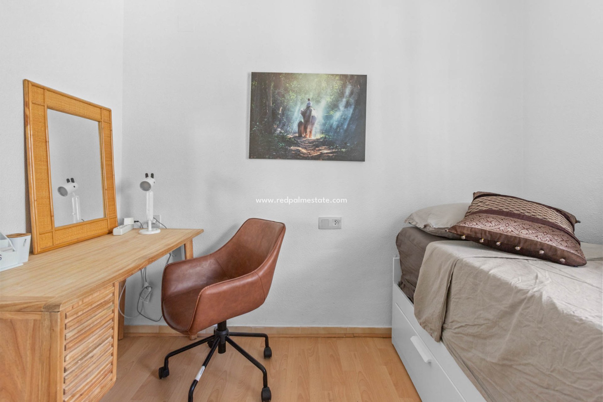 Resale - Bungalow -
Torrevieja