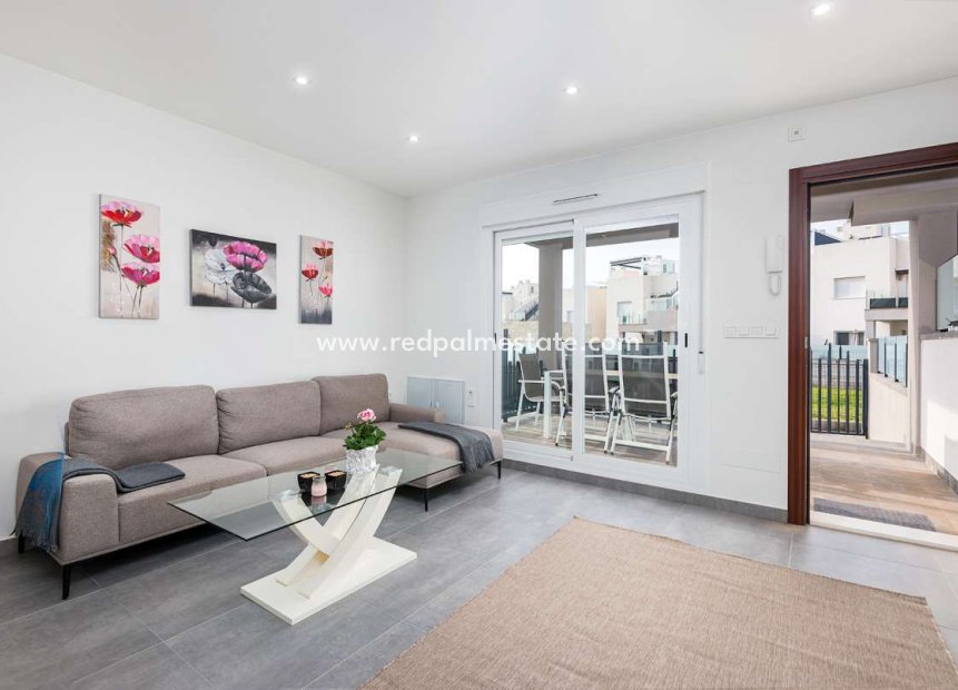 Resale - Bungalow -
Torrevieja