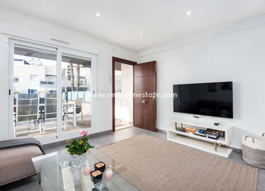 Resale - Bungalow -
Torrevieja