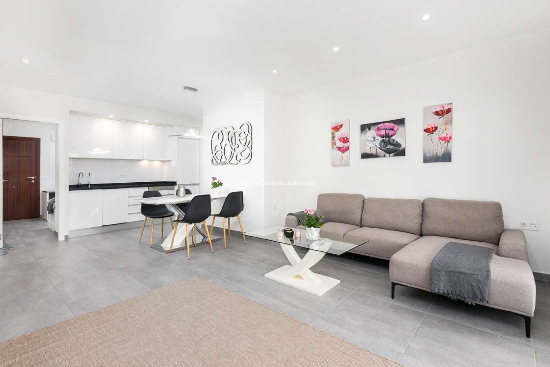 Resale - Bungalow -
Torrevieja