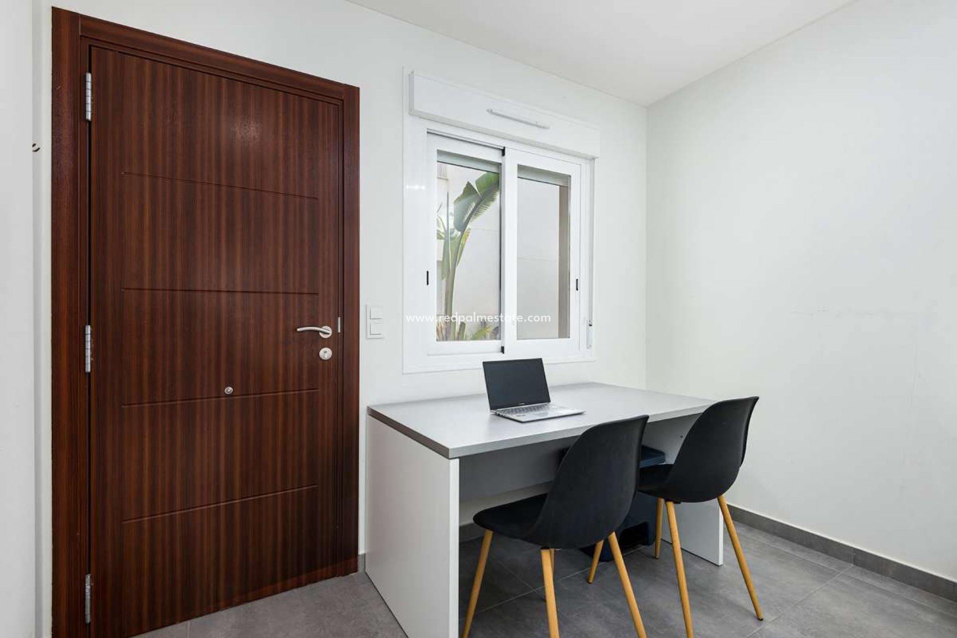 Resale - Bungalow -
Torrevieja