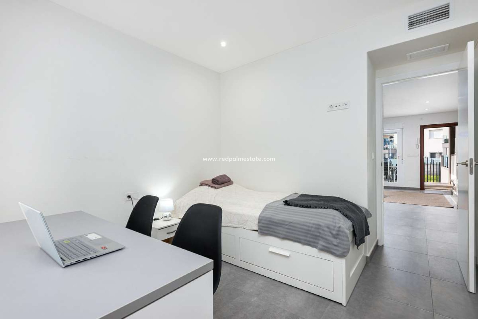 Resale - Bungalow -
Torrevieja