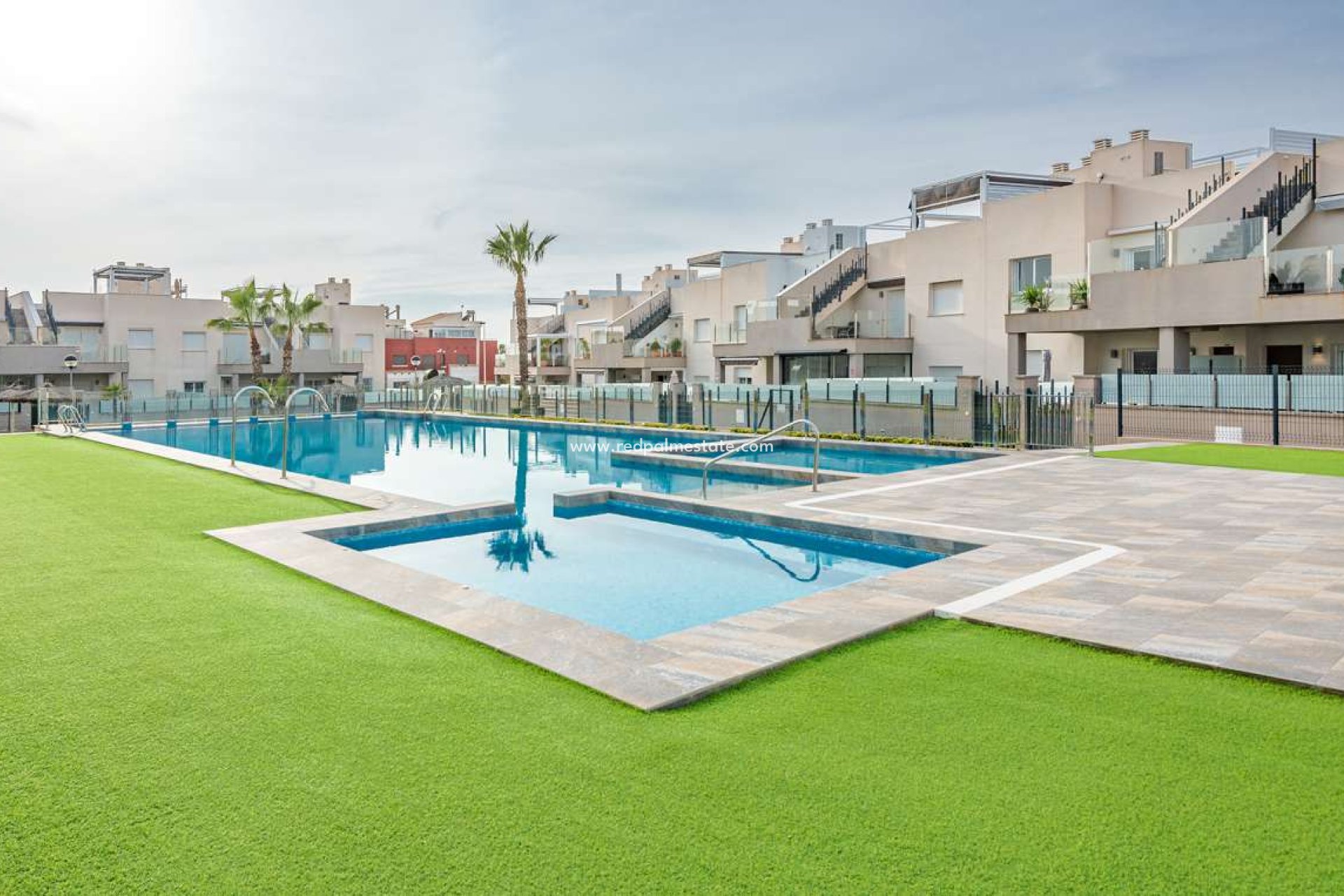 Resale - Bungalow -
Torrevieja