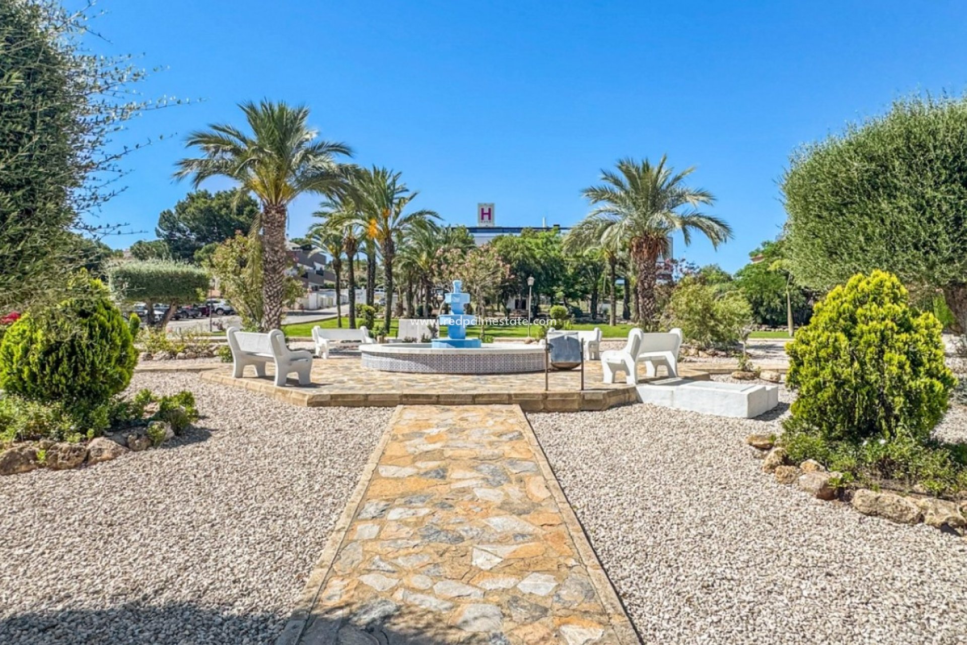 Resale - Bungalow -
Torrevieja