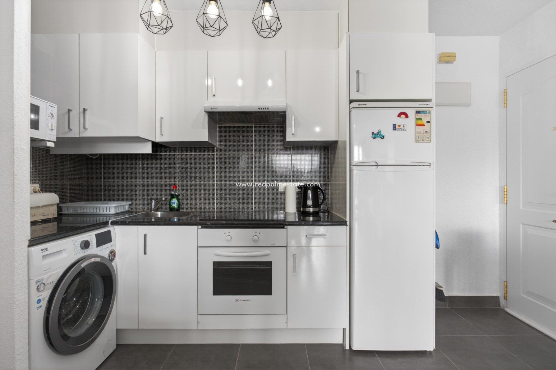 Resale - Bungalow -
Torrevieja