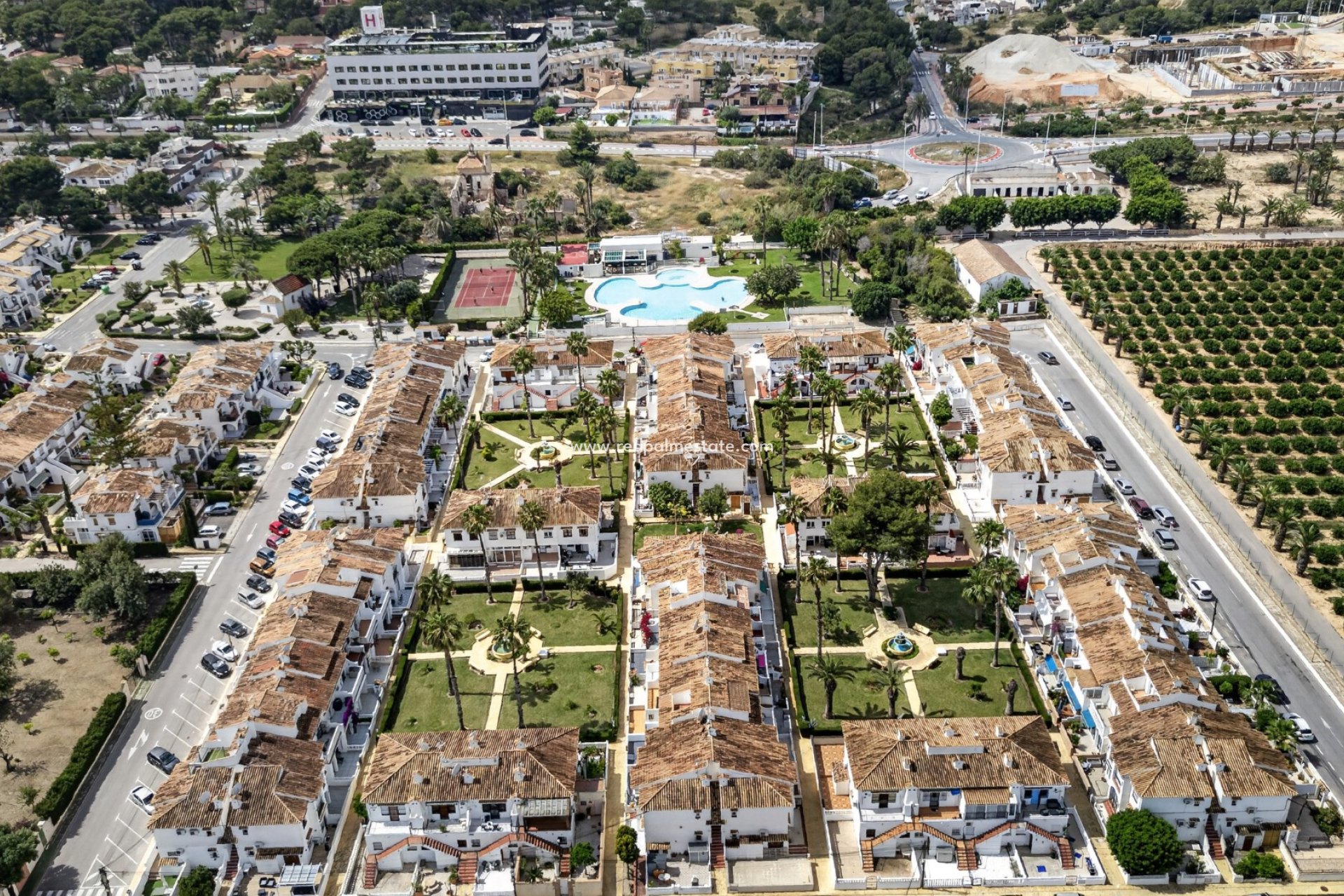 Resale - Bungalow -
Torrevieja