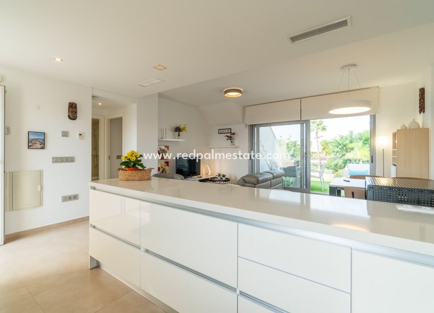 Resale - Bungalow -
Vistabella Golf Entre Naranjos - Inland