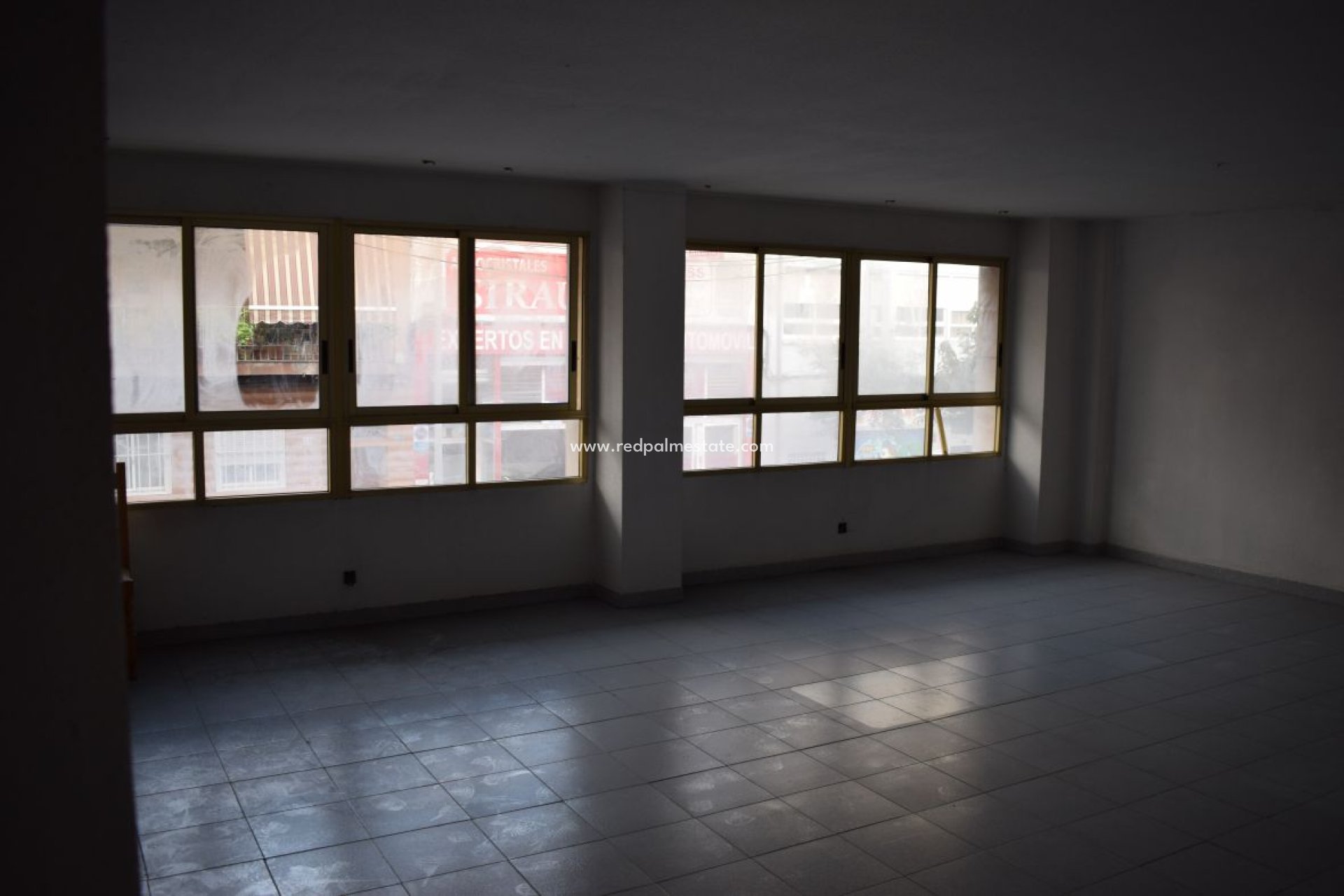 Resale - Business -
Alicante