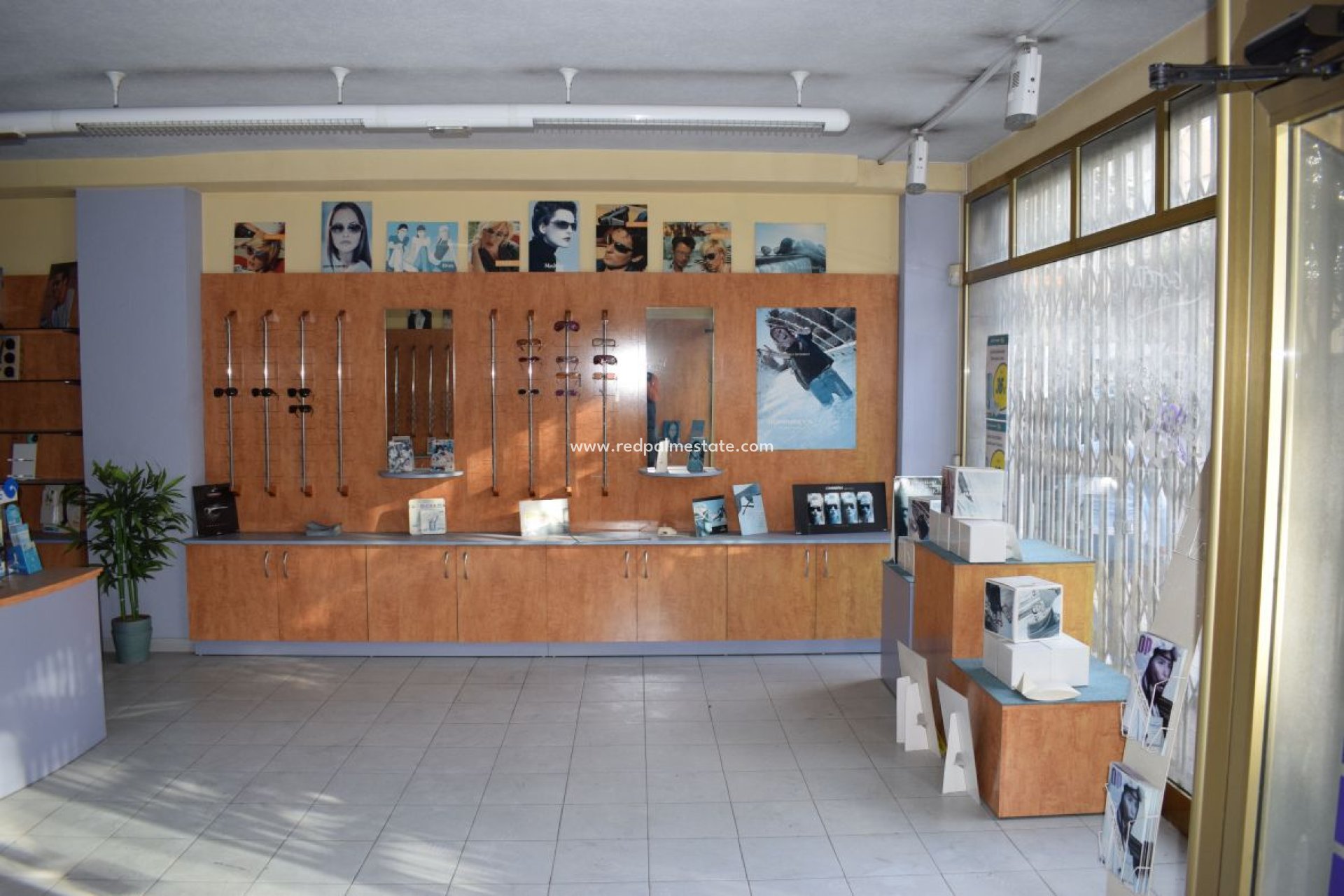 Resale - Business -
Alicante