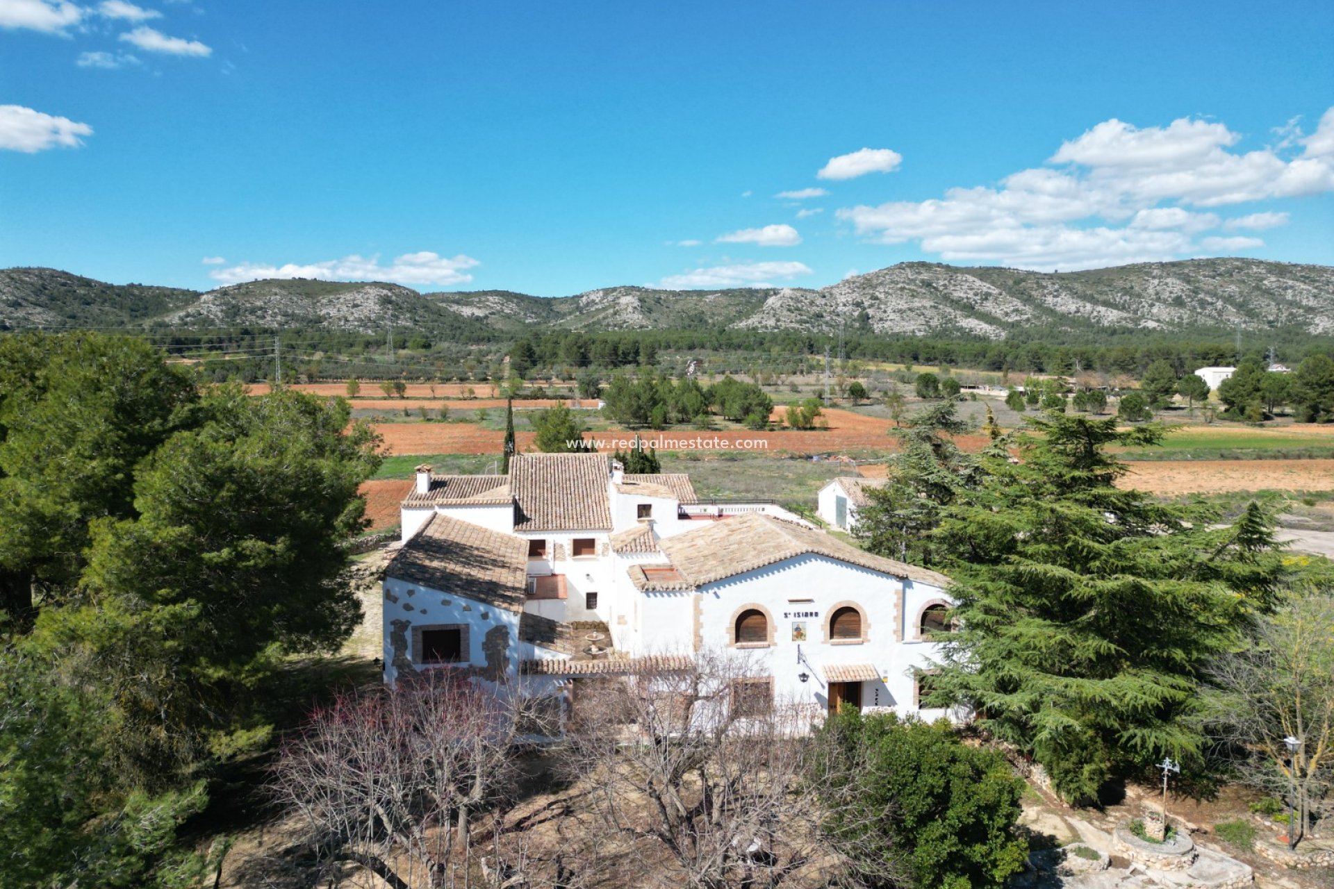 Resale - Business -
Banyeres De Mariola - Inland