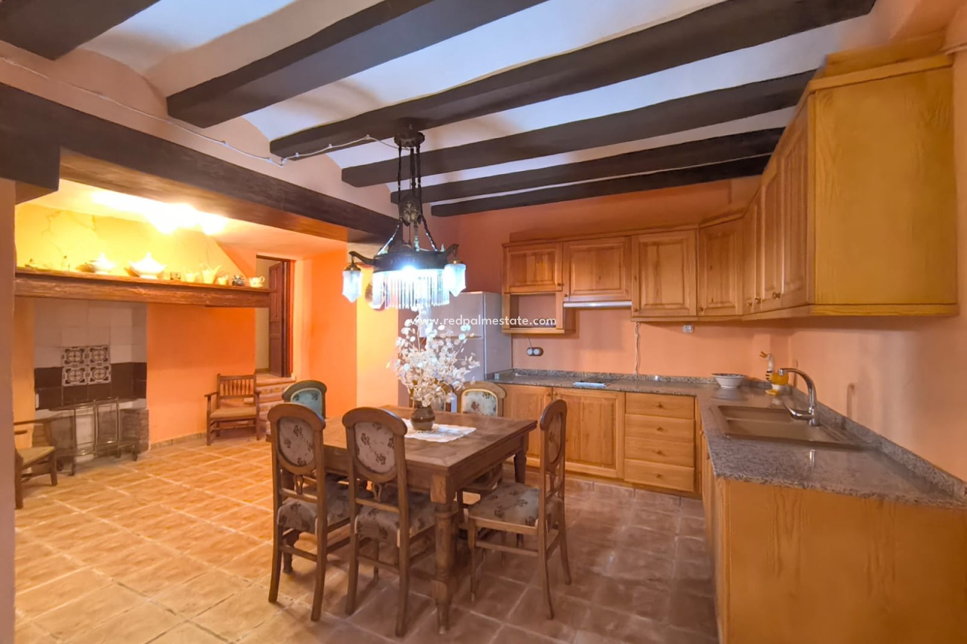 Resale - Business -
Banyeres De Mariola - Inland