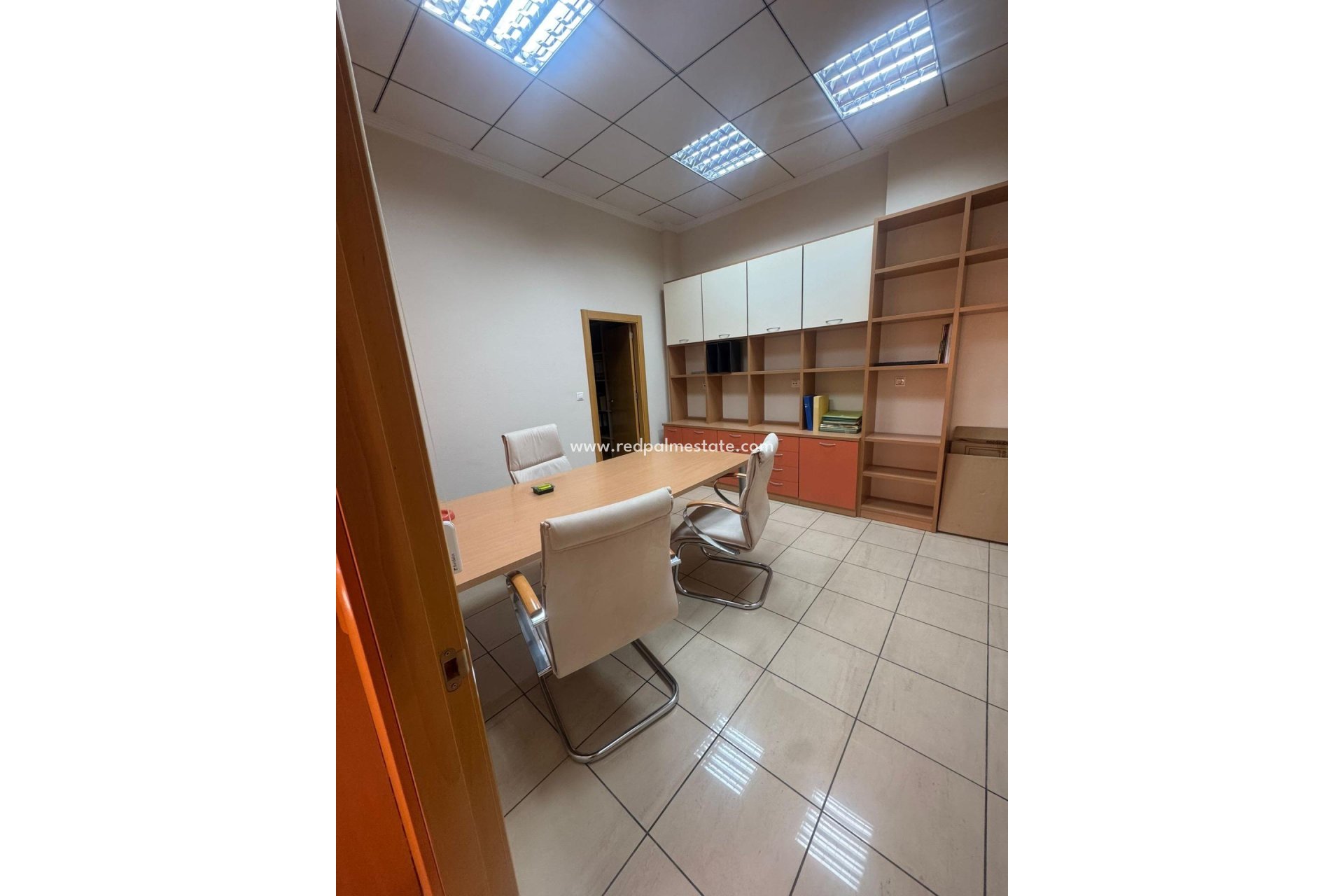 Resale - Business -
Bigastro