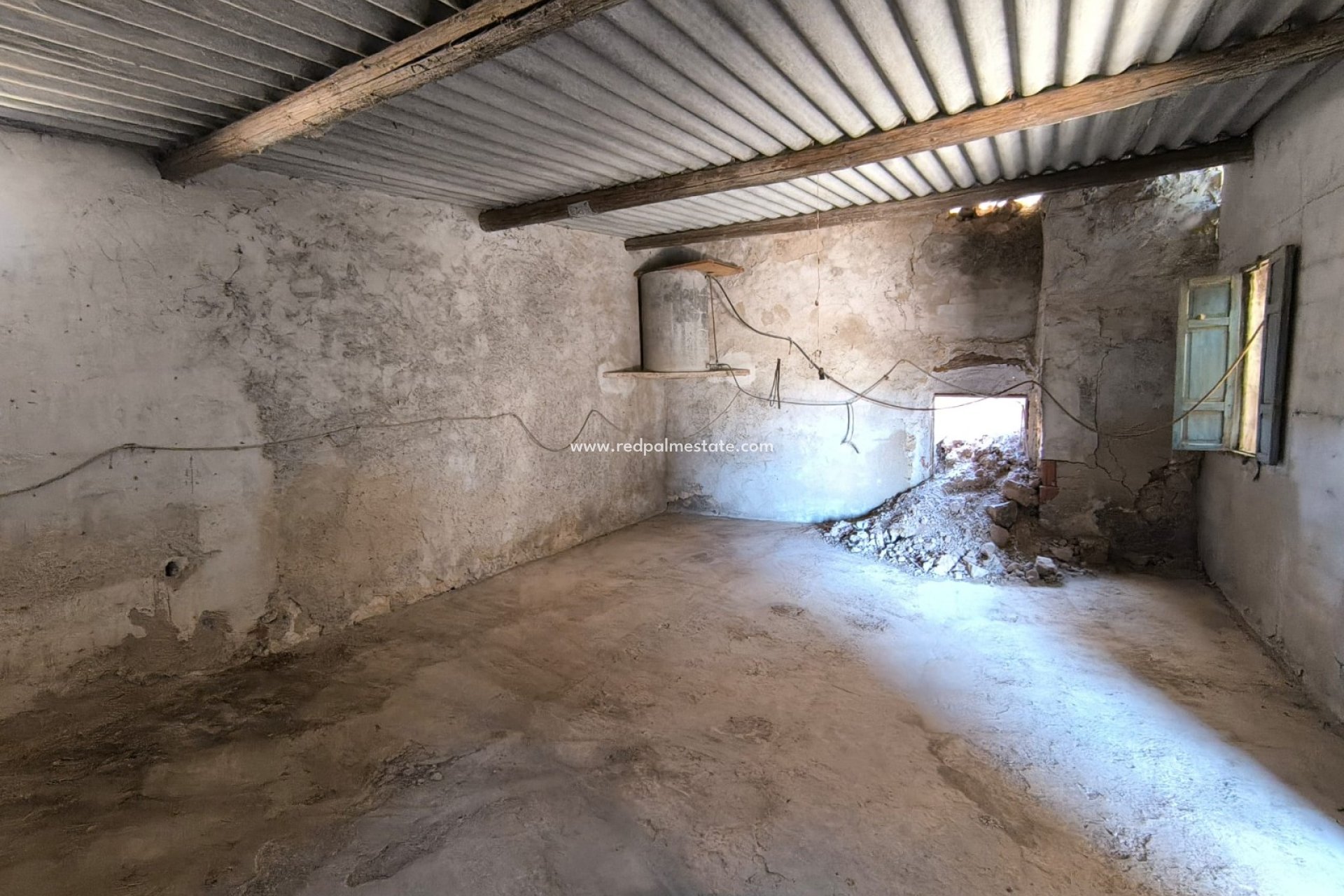 Resale - Business -
Chinorlet - Inland