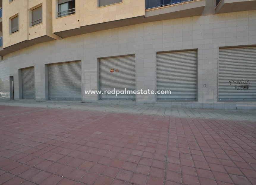 Resale - Business -
Elda - Inland