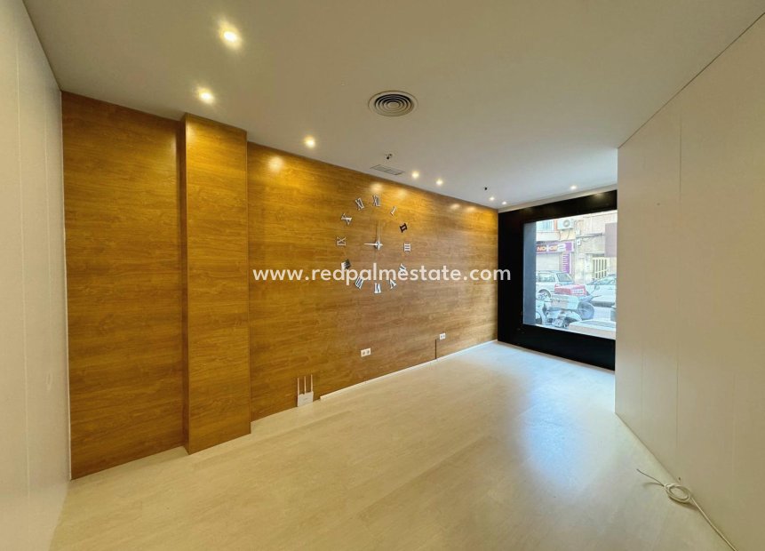 Resale - Business -
Guardamar del Segura - Pueblo