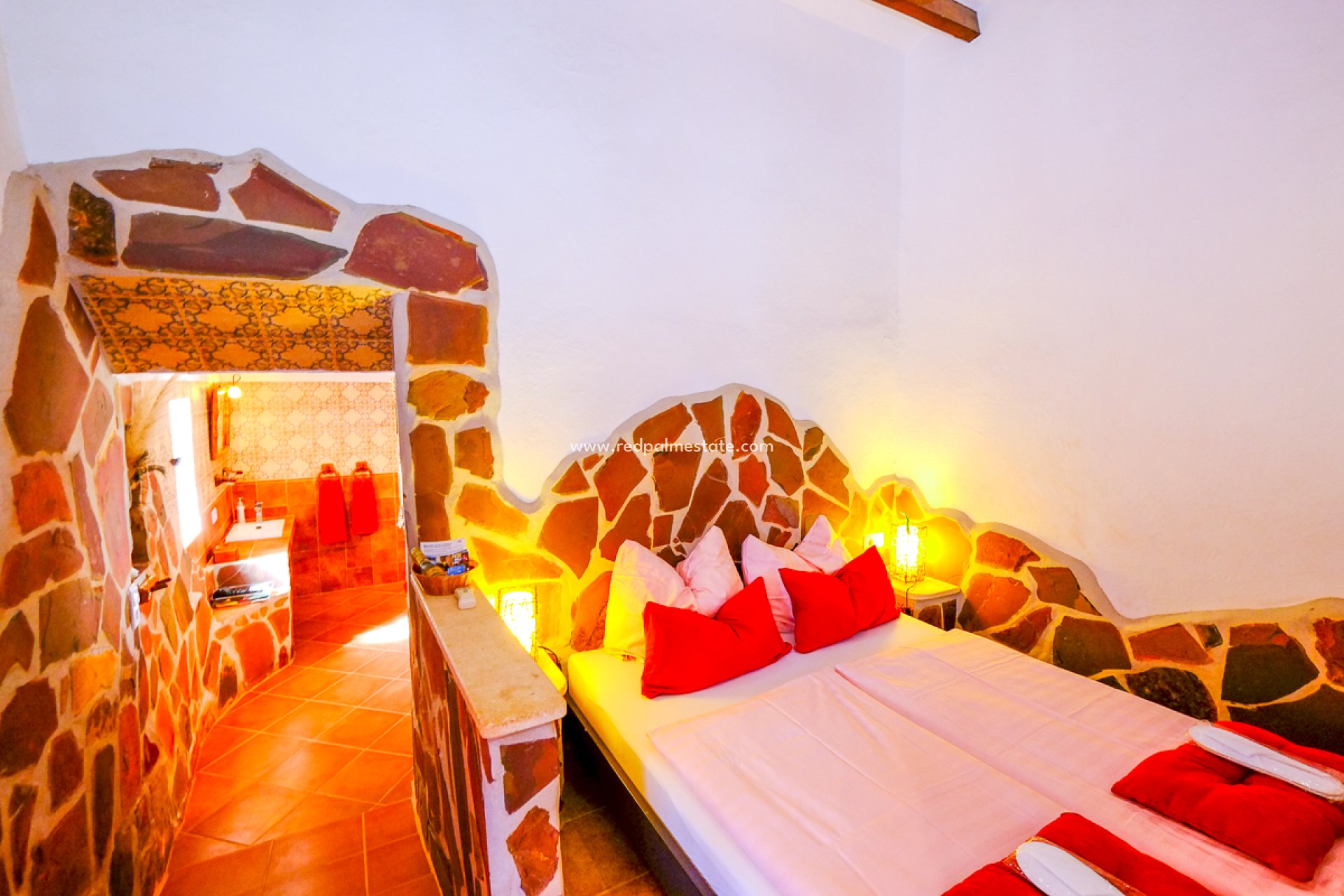 Resale - Business -
Hondón de las Nieves - Inland