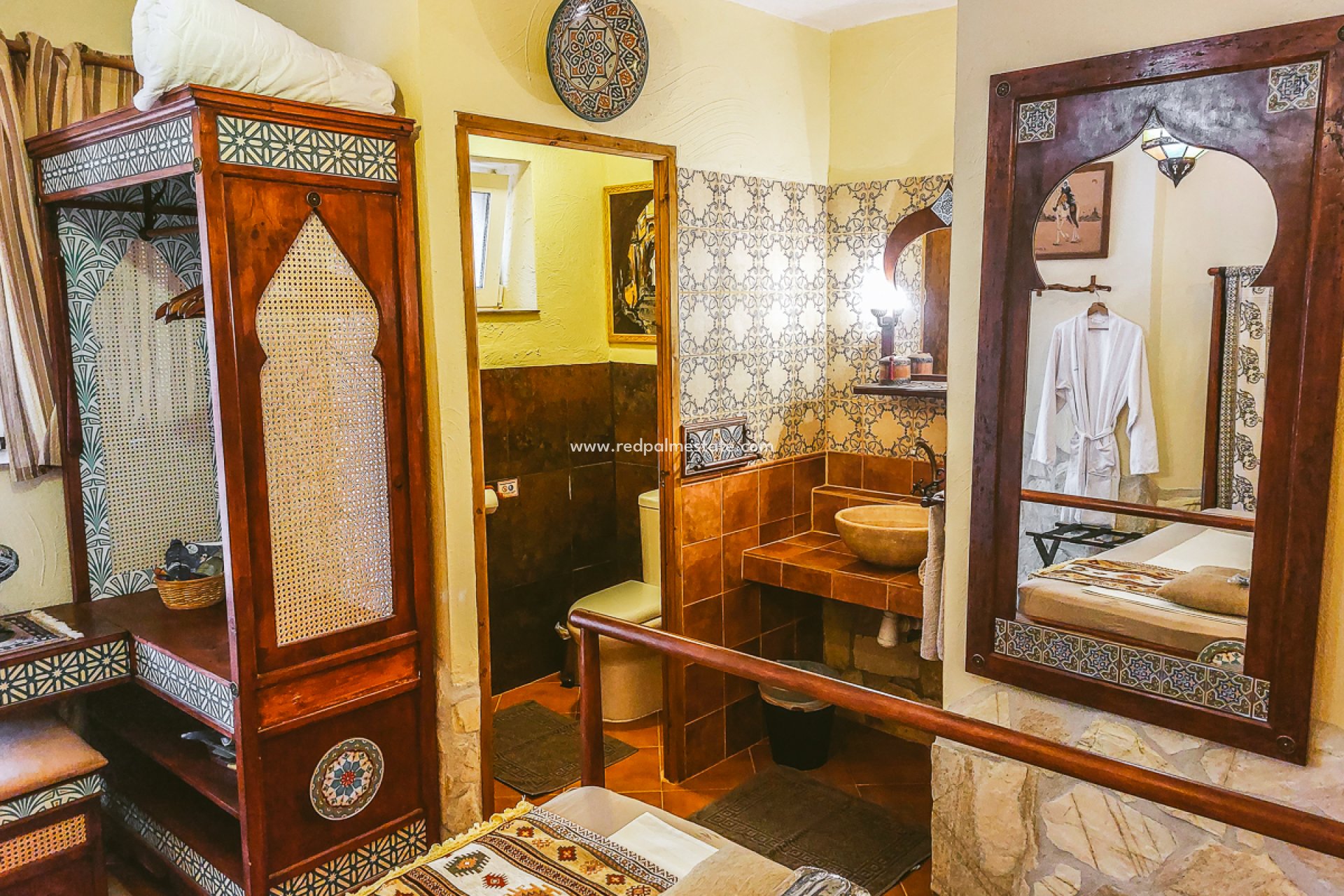 Resale - Business -
Hondón de las Nieves - Inland