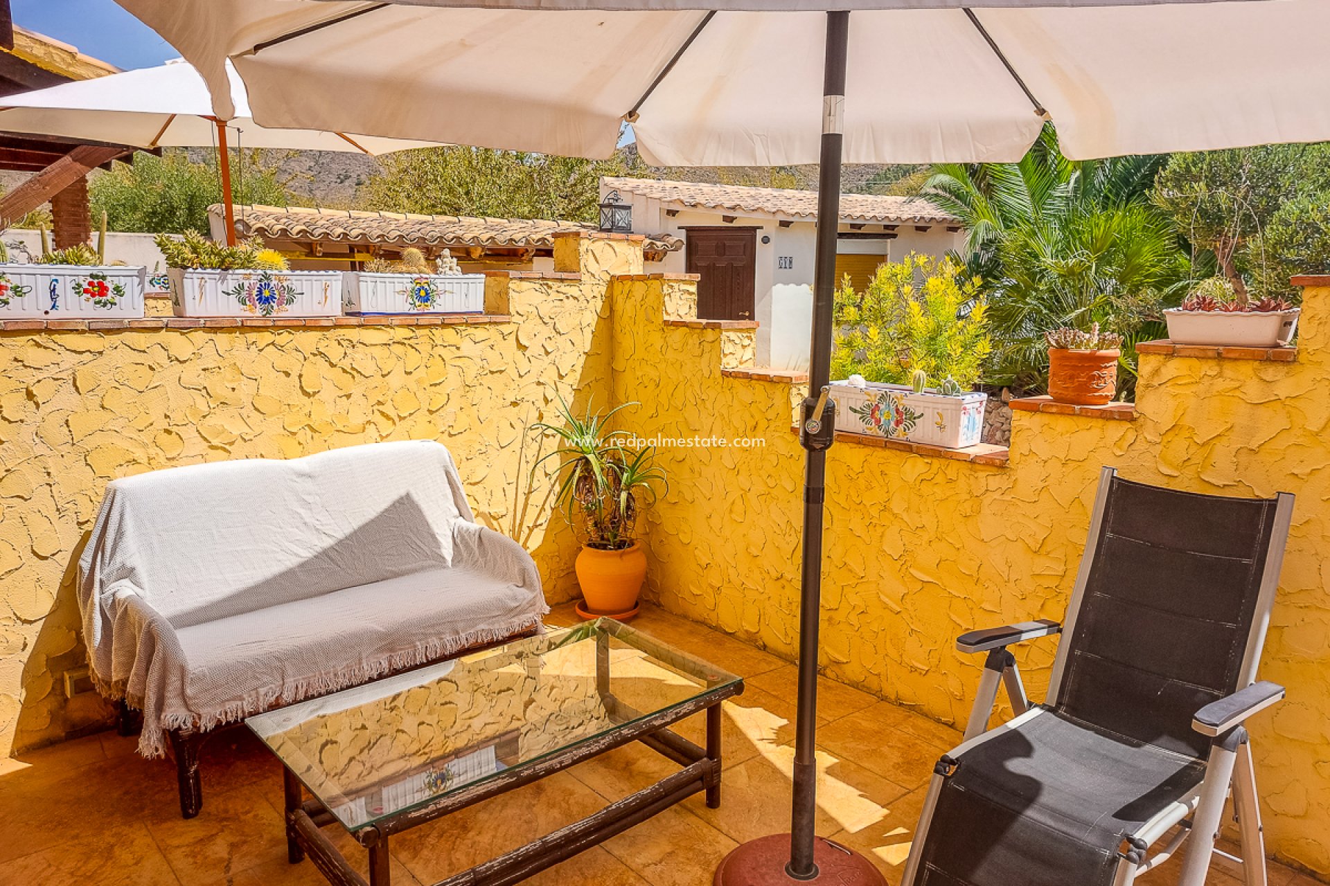 Resale - Business -
Hondón de las Nieves - Inland