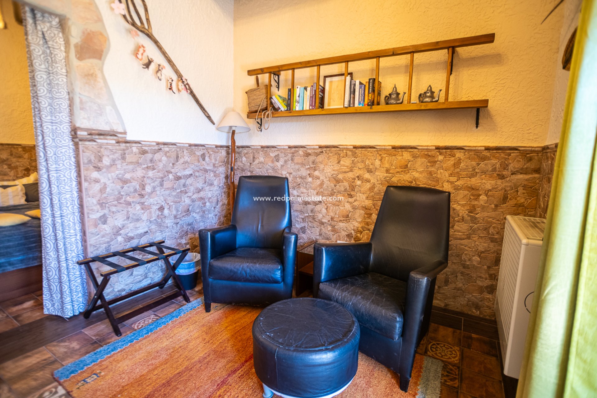 Resale - Business -
Hondón de las Nieves - Inland