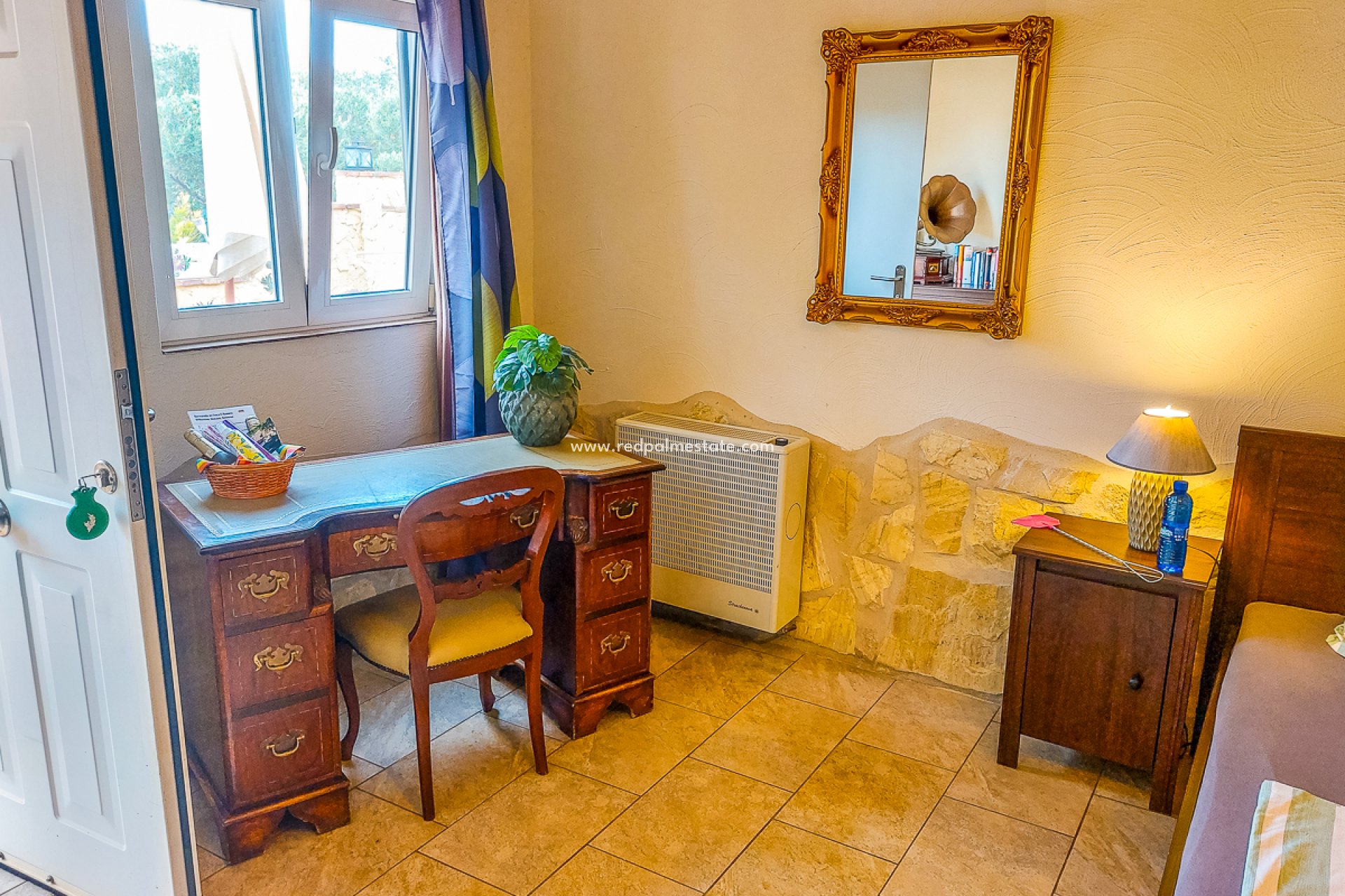 Resale - Business -
Hondón de las Nieves - Inland