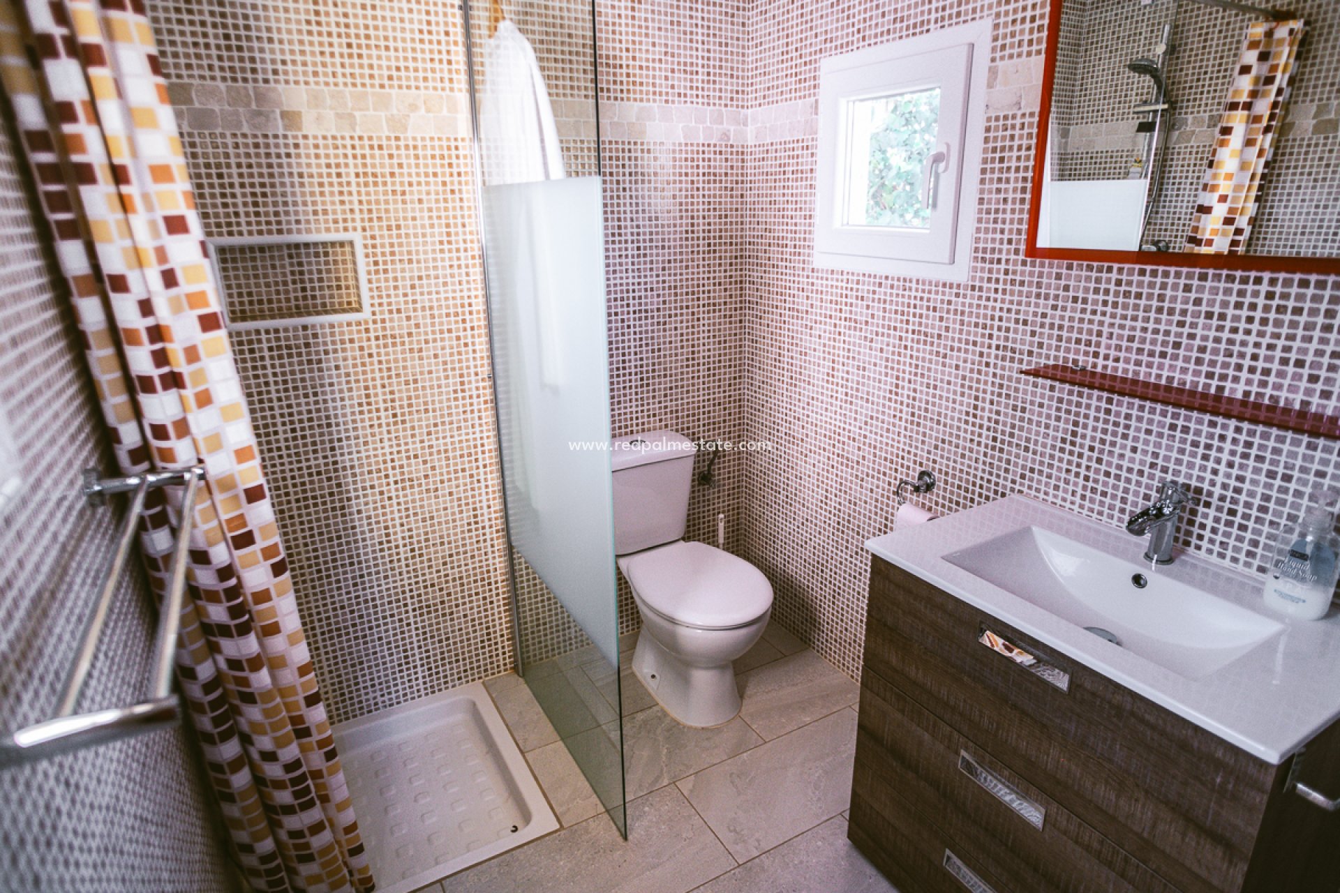 Resale - Business -
Hondón de las Nieves - Inland