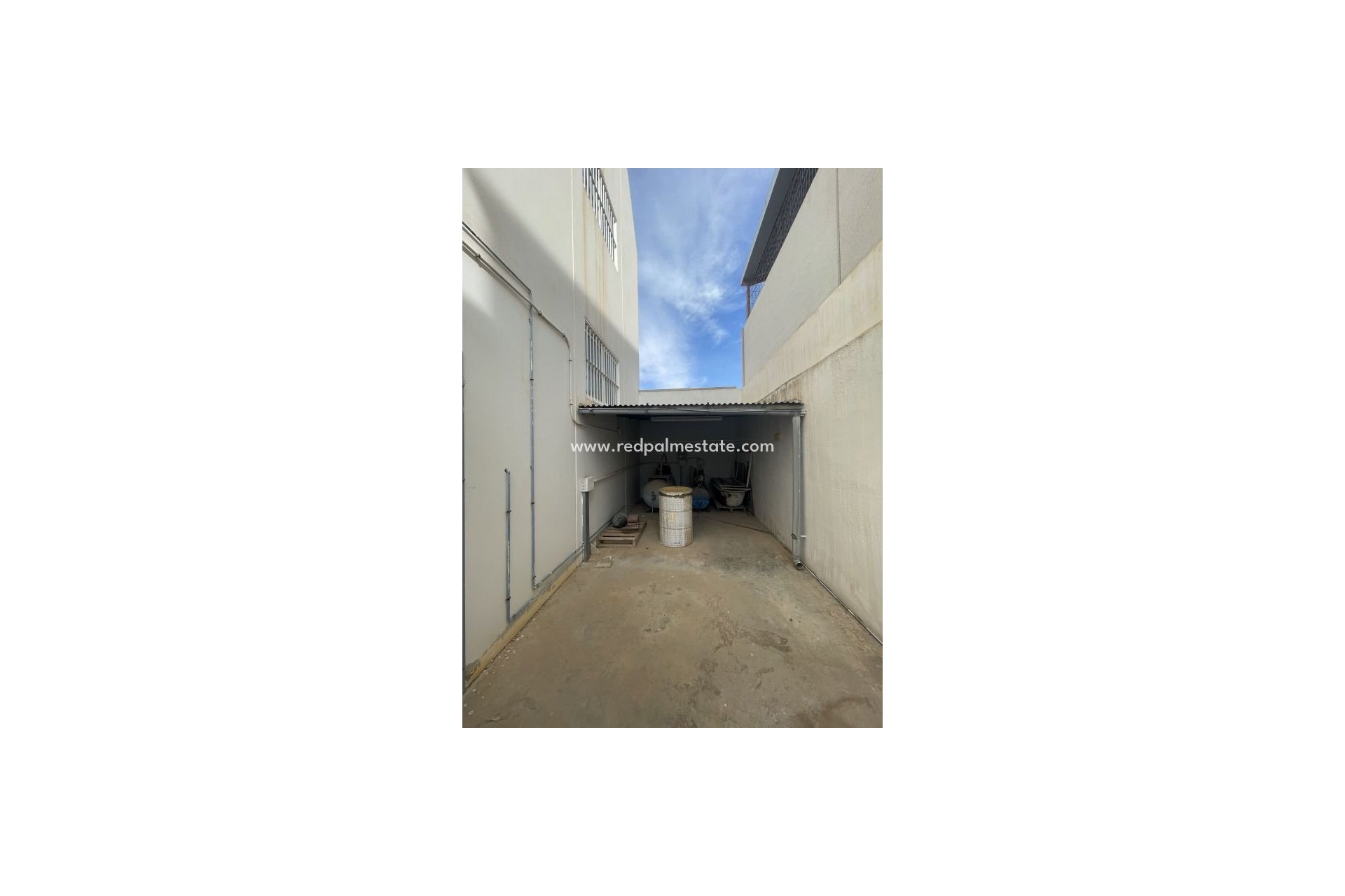 Resale - Business -
Hondón de las Nieves - Inland