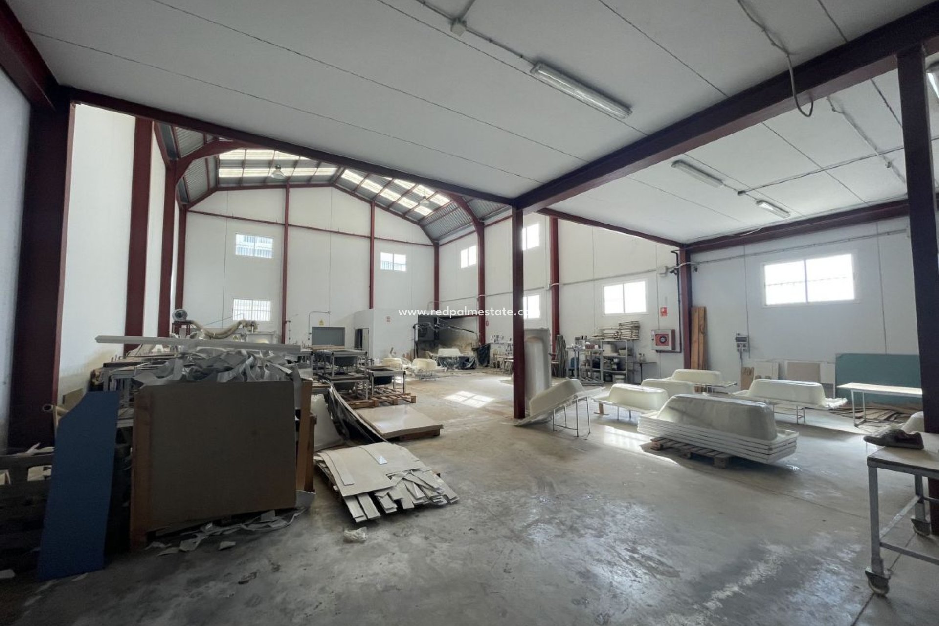 Resale - Business -
Hondón de las Nieves - Inland