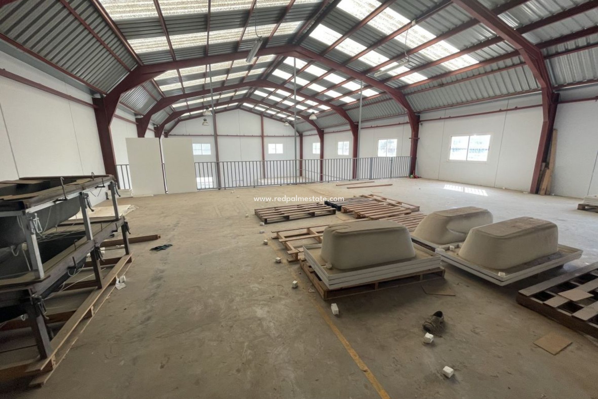 Resale - Business -
Hondón de las Nieves - Inland