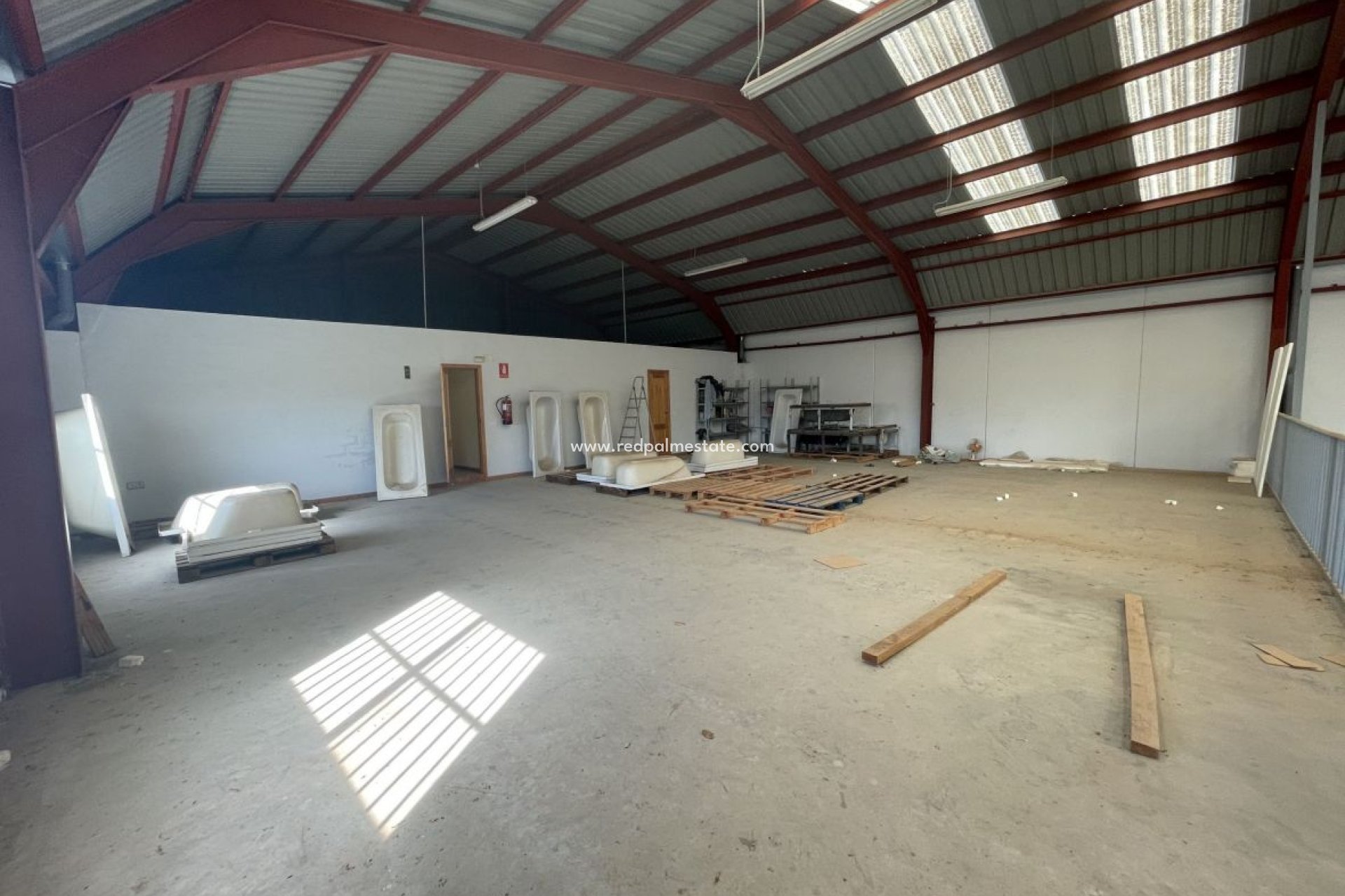 Resale - Business -
Hondón de las Nieves - Inland