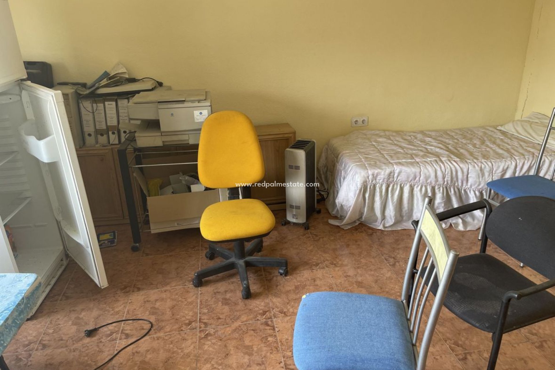 Resale - Business -
Hondón de las Nieves - Inland