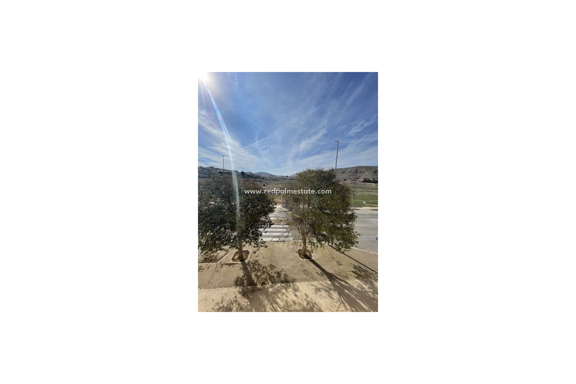 Resale - Business -
Hondón de las Nieves - Inland