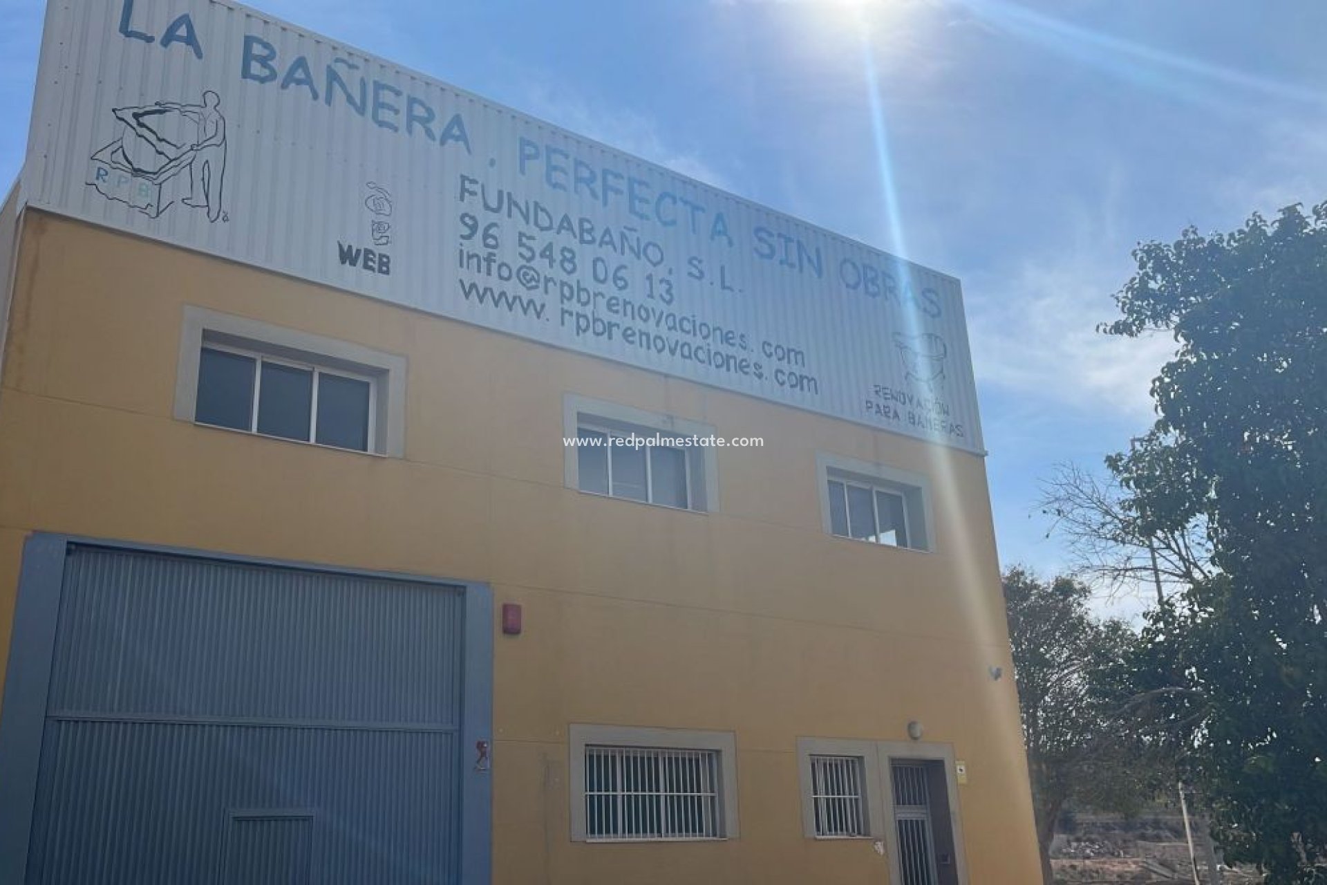 Resale - Business -
Hondón de las Nieves - Inland