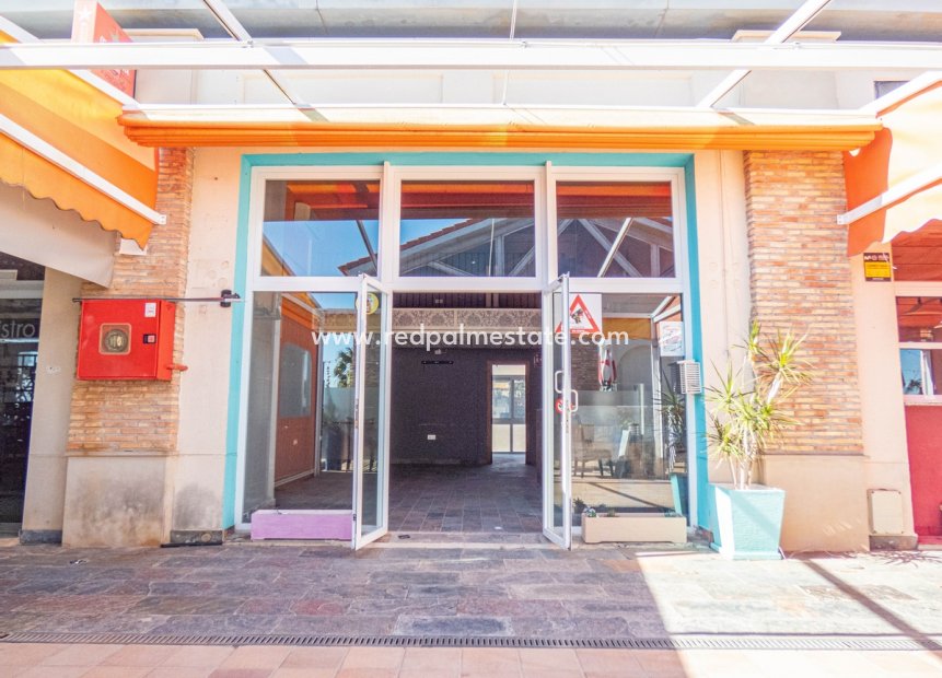 Resale - Business -
La Finca Golf Resort - La Finca Golf