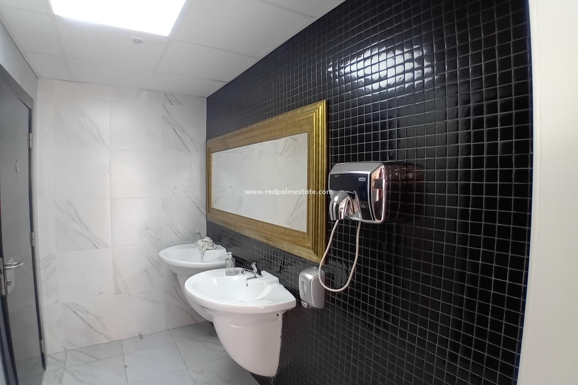 Resale - Business -
Mazarron - Centro