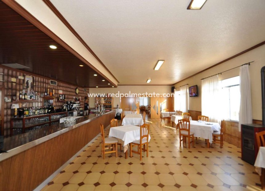 Resale - Business -
Monóvar/Monóver - Inland