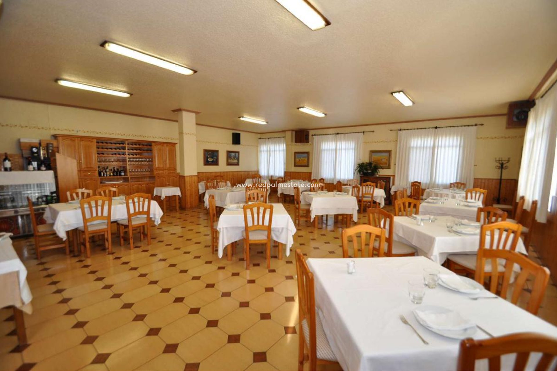 Resale - Business -
Monóvar/Monóver - Inland