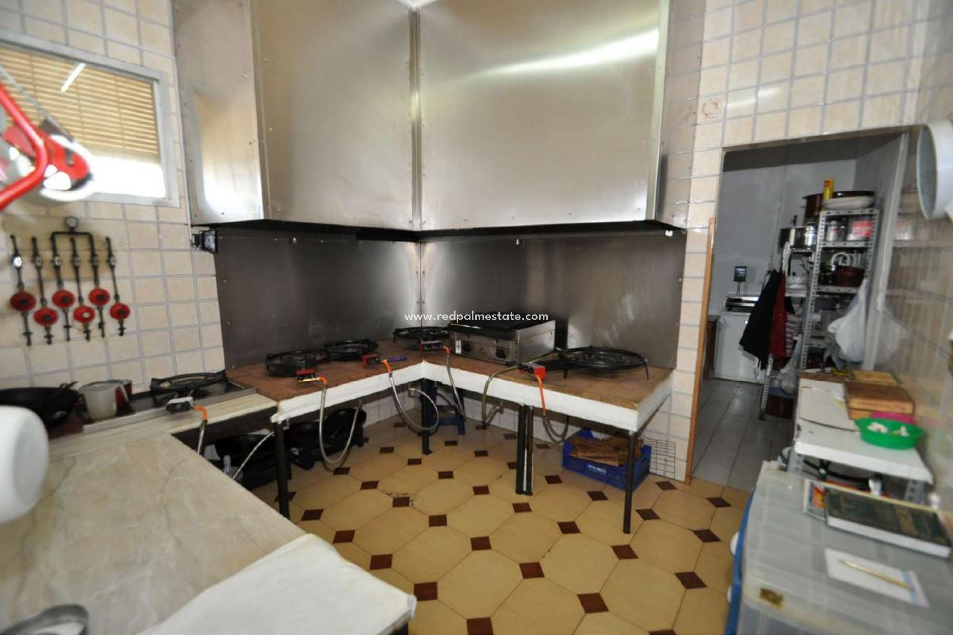 Resale - Business -
Monóvar/Monóver - Inland